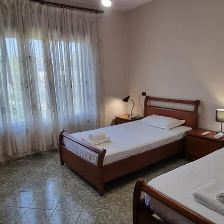 Apartment Matt House 2 Bedroom 2 Bathroom Beachside